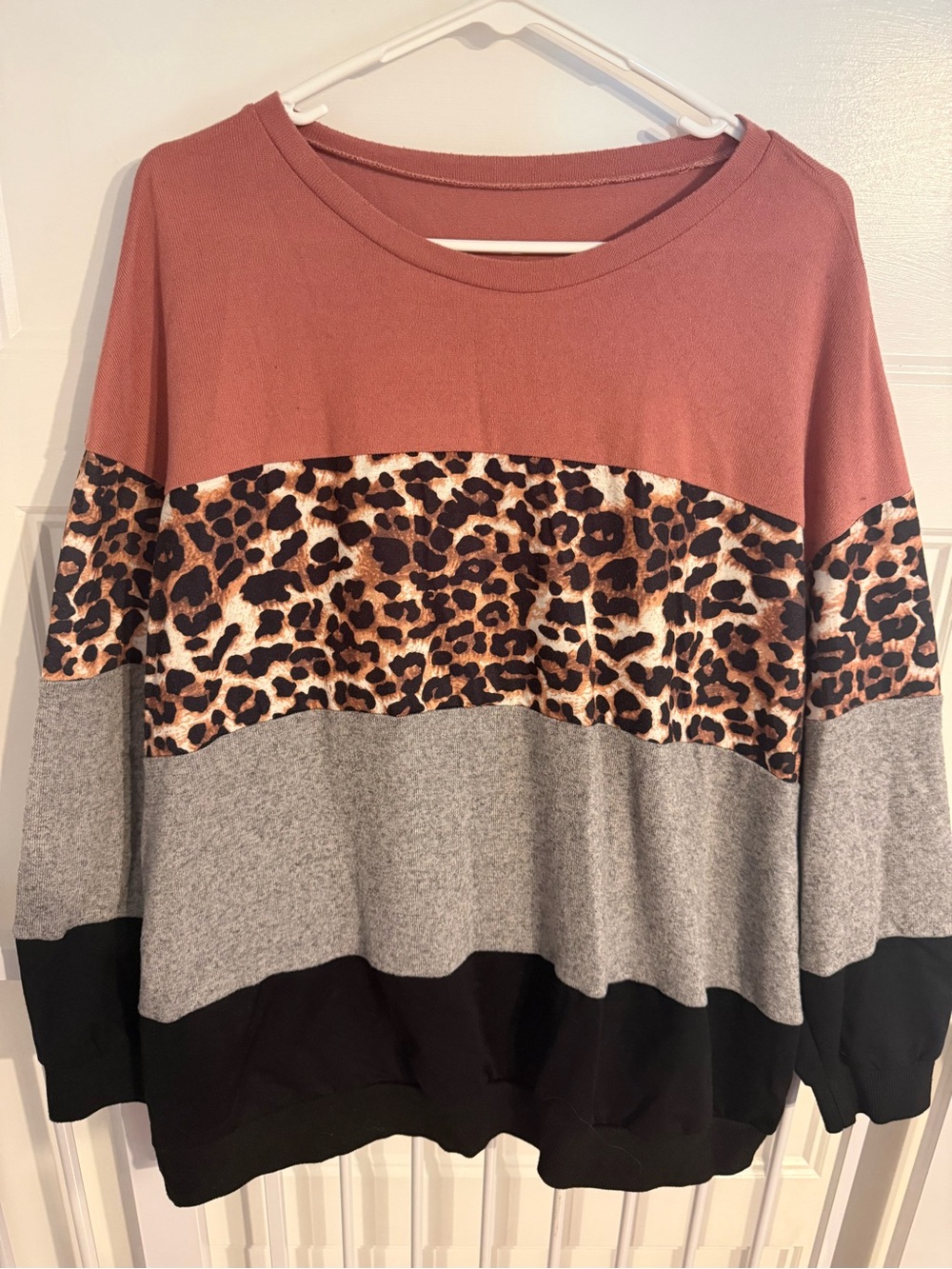 SHEIN Rose Leopard-Stripe Colorblock Pullover Sweatshirt